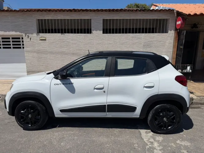 Renault Kwid Outsider 1.0 Flex 12V 5P Mec. 2020