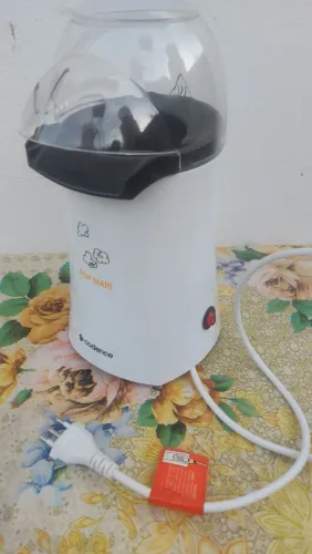 Pipoqueira eletrica cadense 220w _ funciona COM DEFEITO