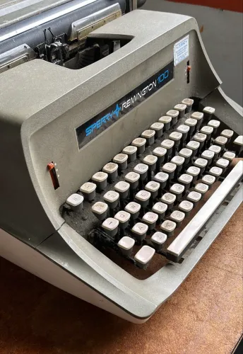 Máquina de escrever Antiga