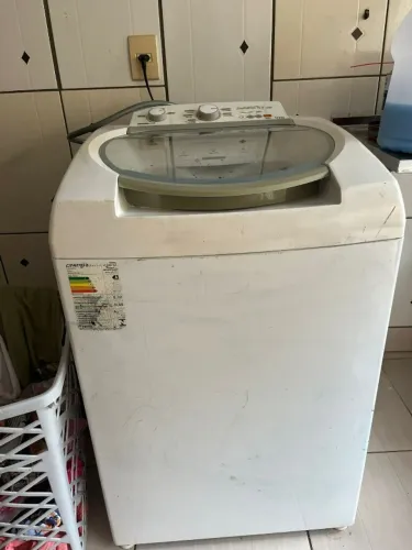 MAQUINA DE LAVAR BRASTEMP 11KG, EM OTIMO ESTADO, MAQUINA FAZ TUDO, IDEAL PARA O DIA A DIA 