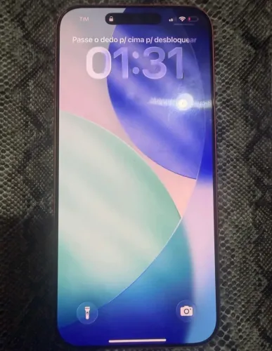 iPhone 17 pro Max laranja