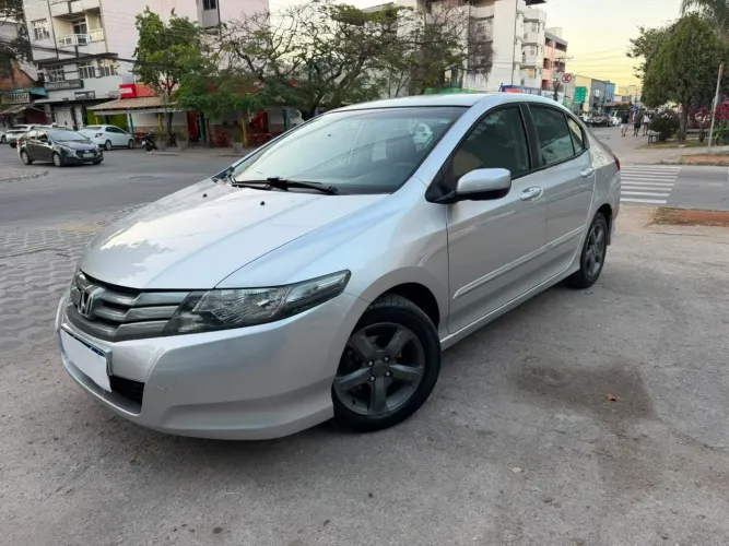 Honda City Sedan DX 1.5 Flex 16V Mec. 2011