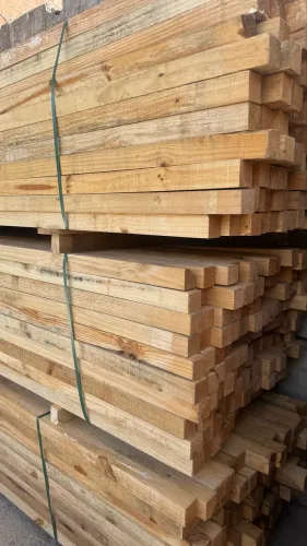 Barrote de pinus
