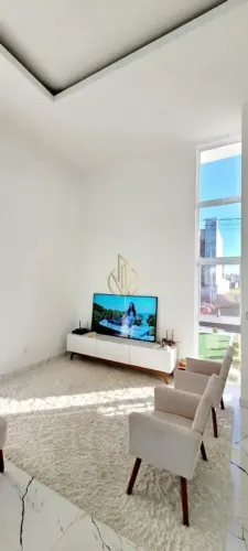Casa à venda com 3 dormitórios, 270m² - Condomínio Residencial Jardim Califórnia - Estiva