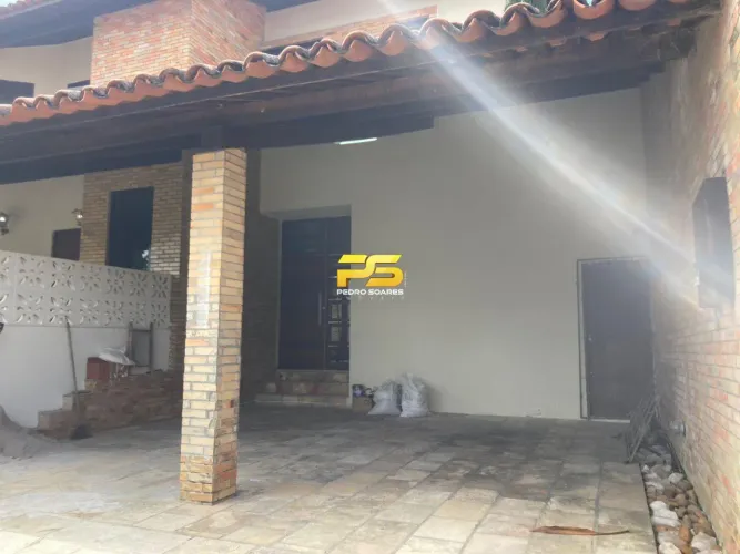 EXCELENTE CASA A VENDA NO BAIRRO PEDRO GONDIM EM JOÃO PESSOA / PB REF: 346