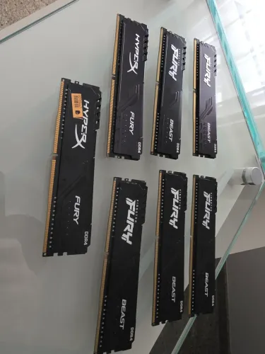 Memórias Kingston Fury Beast DDR4 4Gb