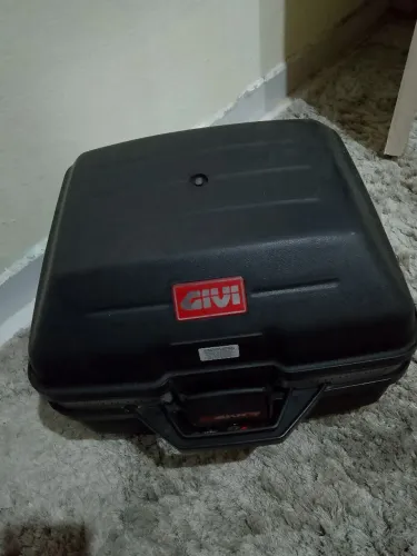 Vendo baú não tem a base