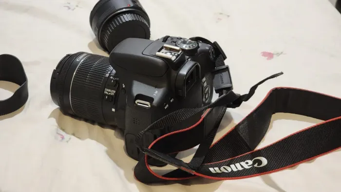 CANON T6i camera