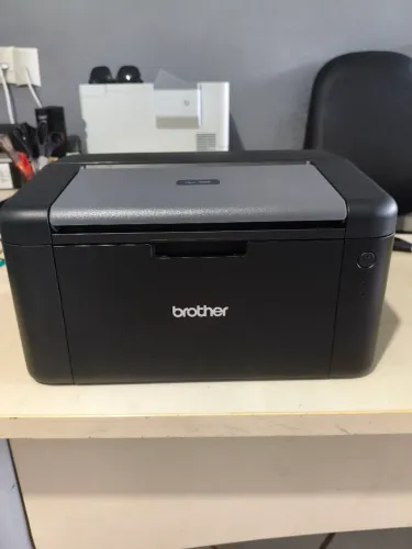 Impressora Brother HL1222 + 1 toner e 3 unidades de cilindro