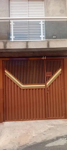 Vende_se sobrado 