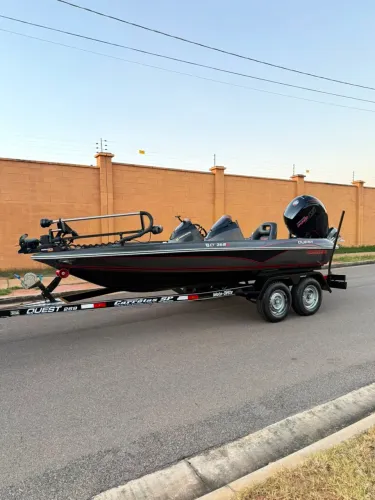 Barco de pesca quest 268R