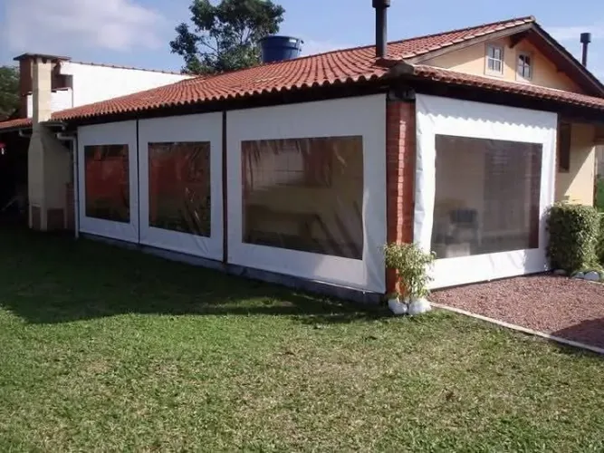 Toldos cortina retrátil com visor