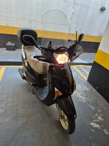 Lead 110 - 3300 km, zerado!!
