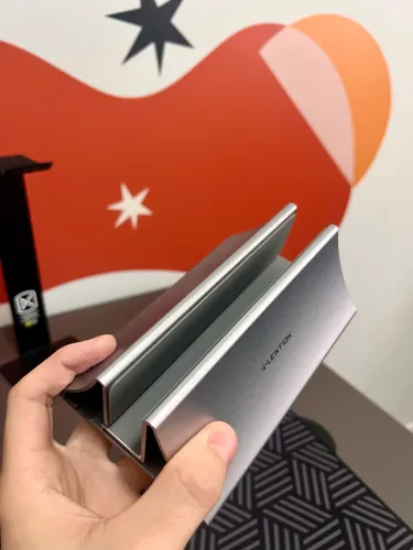 Suporte notebook/macbook vertical, excelente qualidade