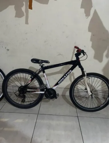 BIKE HOUSTON ARO 26