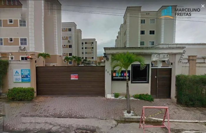 Apartamento com 2 dormitórios para alugar, 65 m² por R$ 1.120,00/mês - Maraponga - Fortale