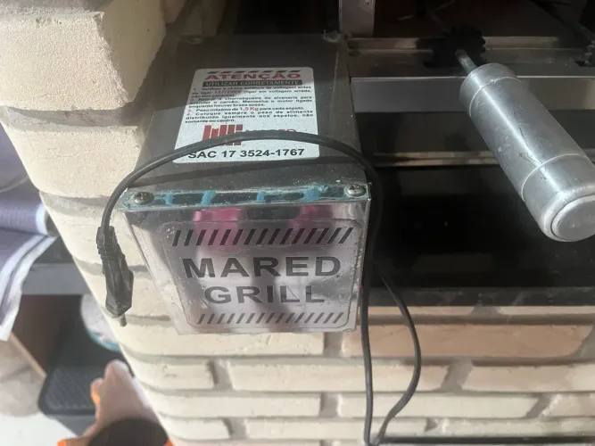 Motor Giratório Mared Grill Inox - Churrasqueira 10 Espetos - Bivolt - Jacare