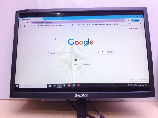 Monitor 19 pol com entrada HDMI.