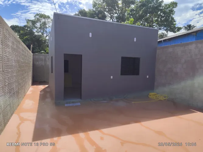 Casa em Rio Branco/AC, 02 quartos, sala conjugada, garagem, toda murada