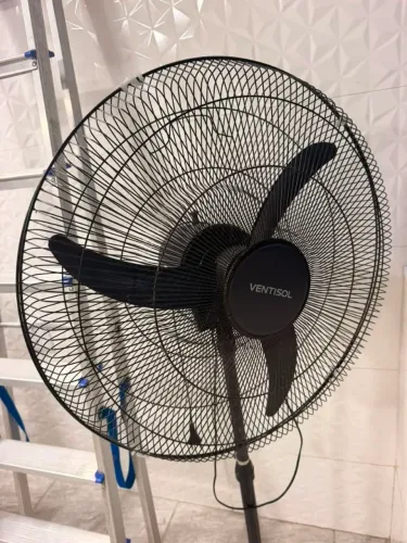 Vendo ventilador de coluna muito forte
