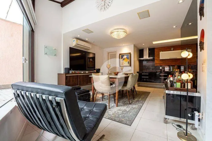 Excelente Casa 4 quartos em Condominio em Camboinhas
