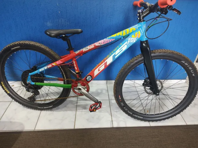Vendo GTS PREDADOR TWENTY SIX 26 garfo de carbono guidão carbono 12 velocidade 