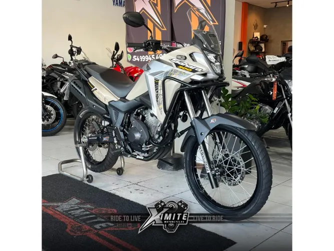 XRE 300 SAHARA ADVENTURE BEGE 2023/2024