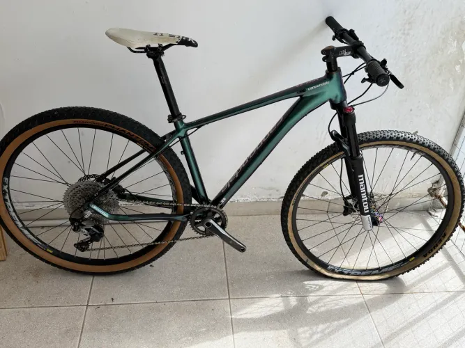 Bicicleta Cannondale trail
