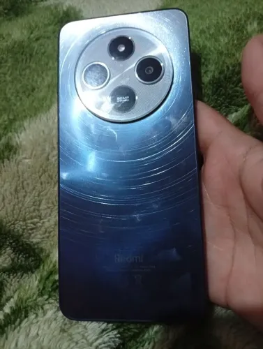 Vendo celular Xiaomi Redmi 14C  pra retirar peças, preço a combinar 