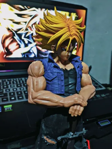 Action Figure Trunks do futuro Dragon Ball Z