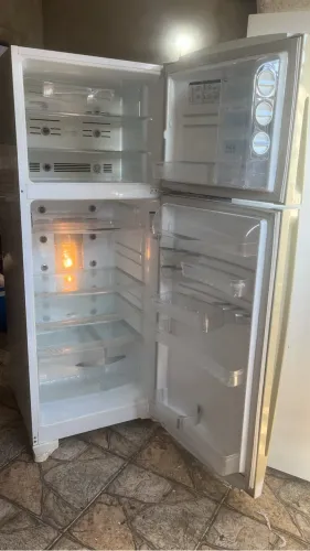 Geladeira GE 220v