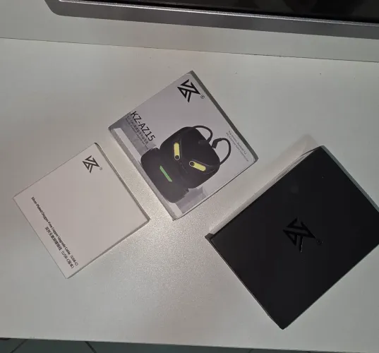 Fone kz ZAR / adaptador bluetooth KZ AZ15 / cabo P2 / cabo usb-C  Tudo original KZ 