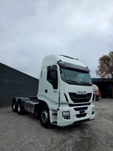 VENDE-SE IVECO  HI-WAY 480CV 6X4