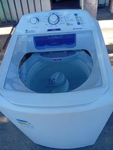 Máquina de lavar Eletrolux 10,5kg