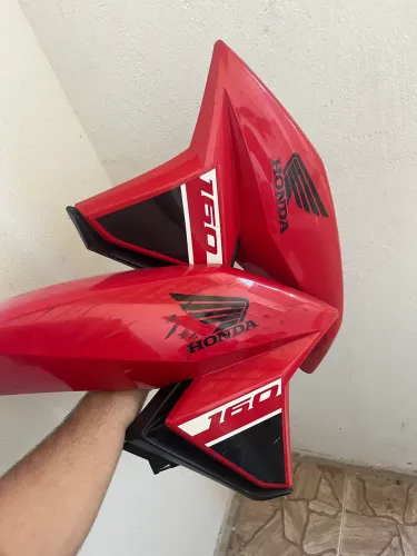Carenagem de titan 2019 ORIGINAL