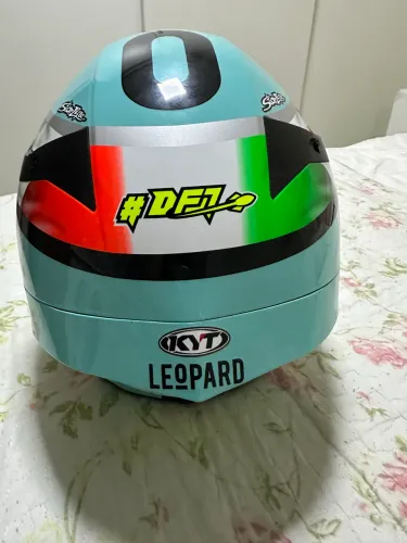 Capacete