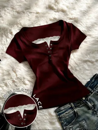 Blusa Feminina Vermelha Com Renda E Botoes Casual SHEIN