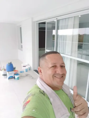 Pintor profissional de confiança com recomendação 