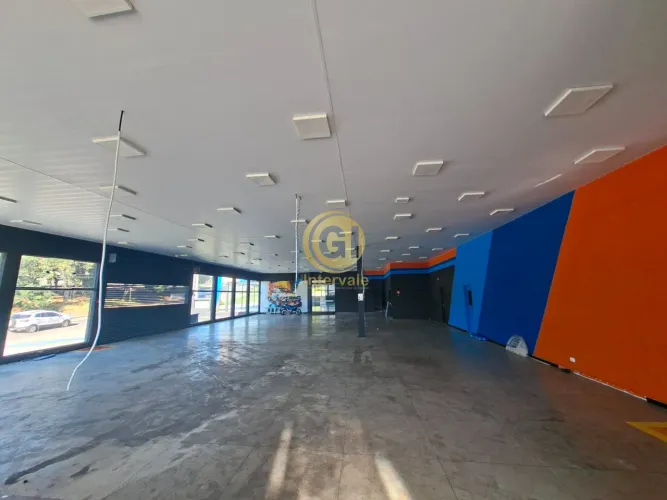 Oportunidade Única no Jardim Aquarius: Mega terreno Industrial/Comercial com 165m de Frent