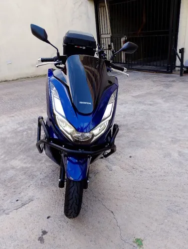 MOTO PCX 160 ABS 2016 AZUL 4.000KM COM PROTETOR DE CARENAGEM E BAU