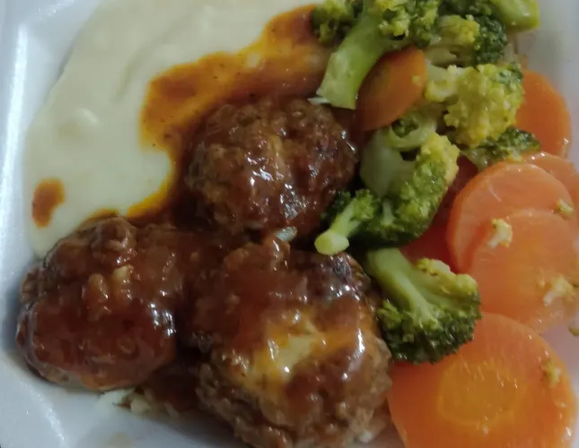 Cozinheira diarista forno e fogão 