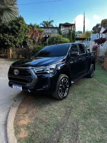 Toyota Hilux CD SR 4X4 2.8 TDI Diesel Aut. 2025
