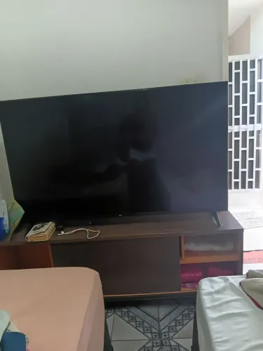 Televisão semi nova