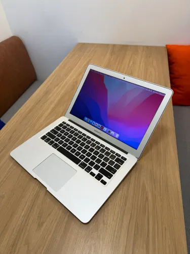MacBook Air 13" 2017 i5 8GB 128GB SSD