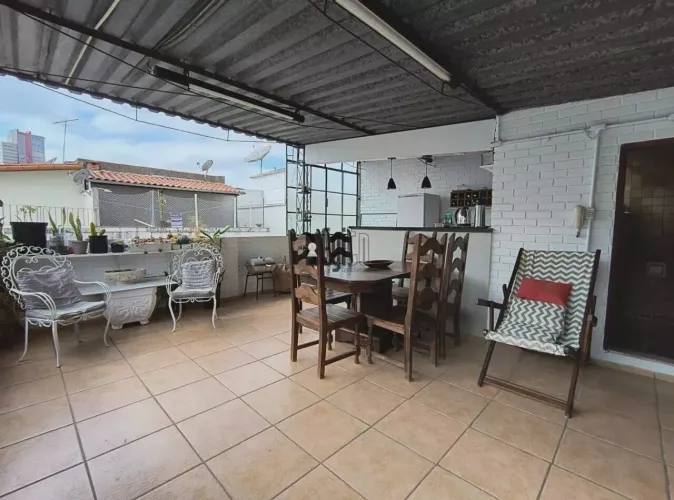 Cobertura com 3 quartos, 122 m², à venda por R$ 410.000- Cascatinha - Juiz de Fora/MG