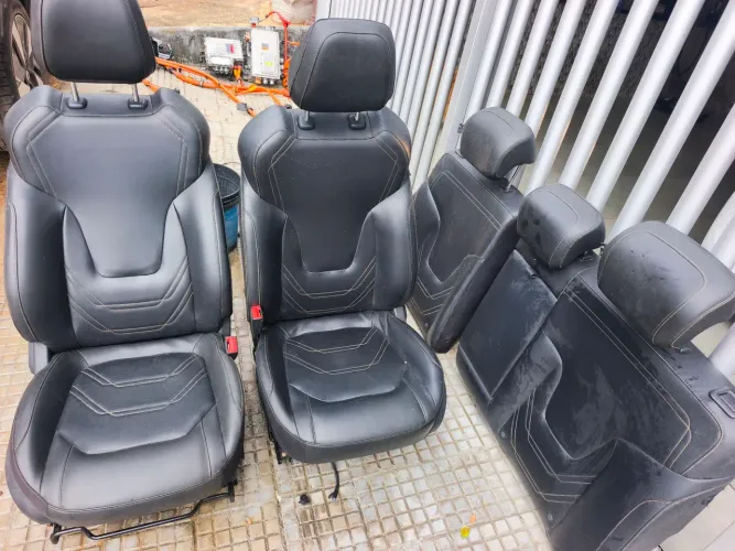 Banco couro JAC ejs4