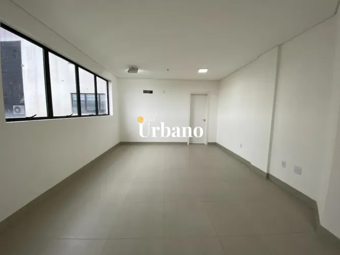 Sala comercial para locação no Bairro Centro