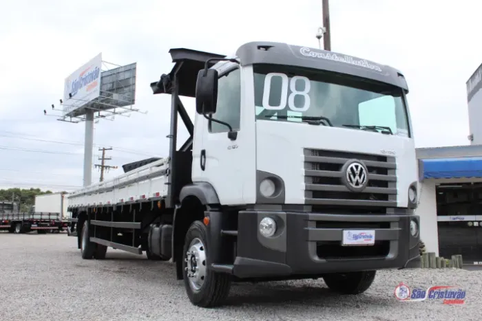 Vw 13-180 com carroceria