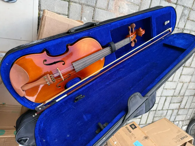 Violino Hofma HVE241 4/4 Completo com Estojo e Arco - Excelente Estado
