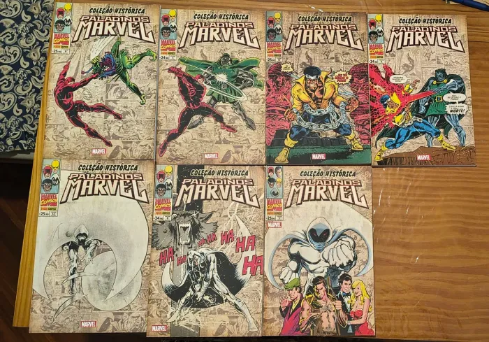 Pacote coleção histórica marvel o homem aranha e paladinos marvel